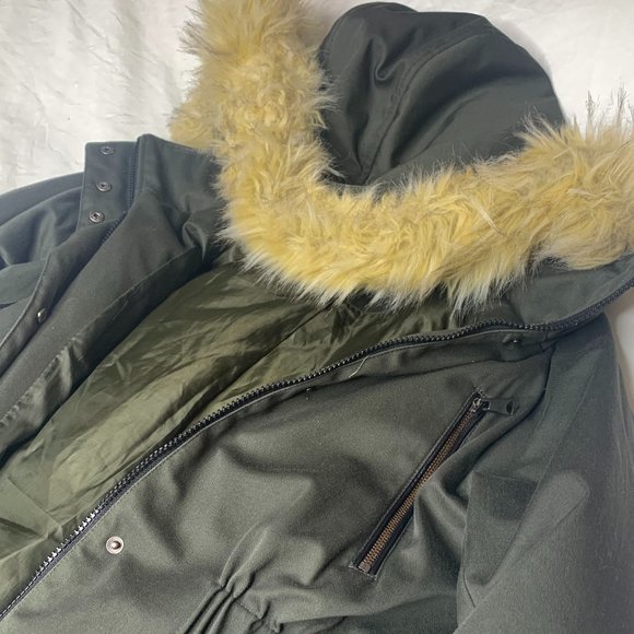 Vero Moda Down Filled Olive Green Parka - Picture 3 of 5